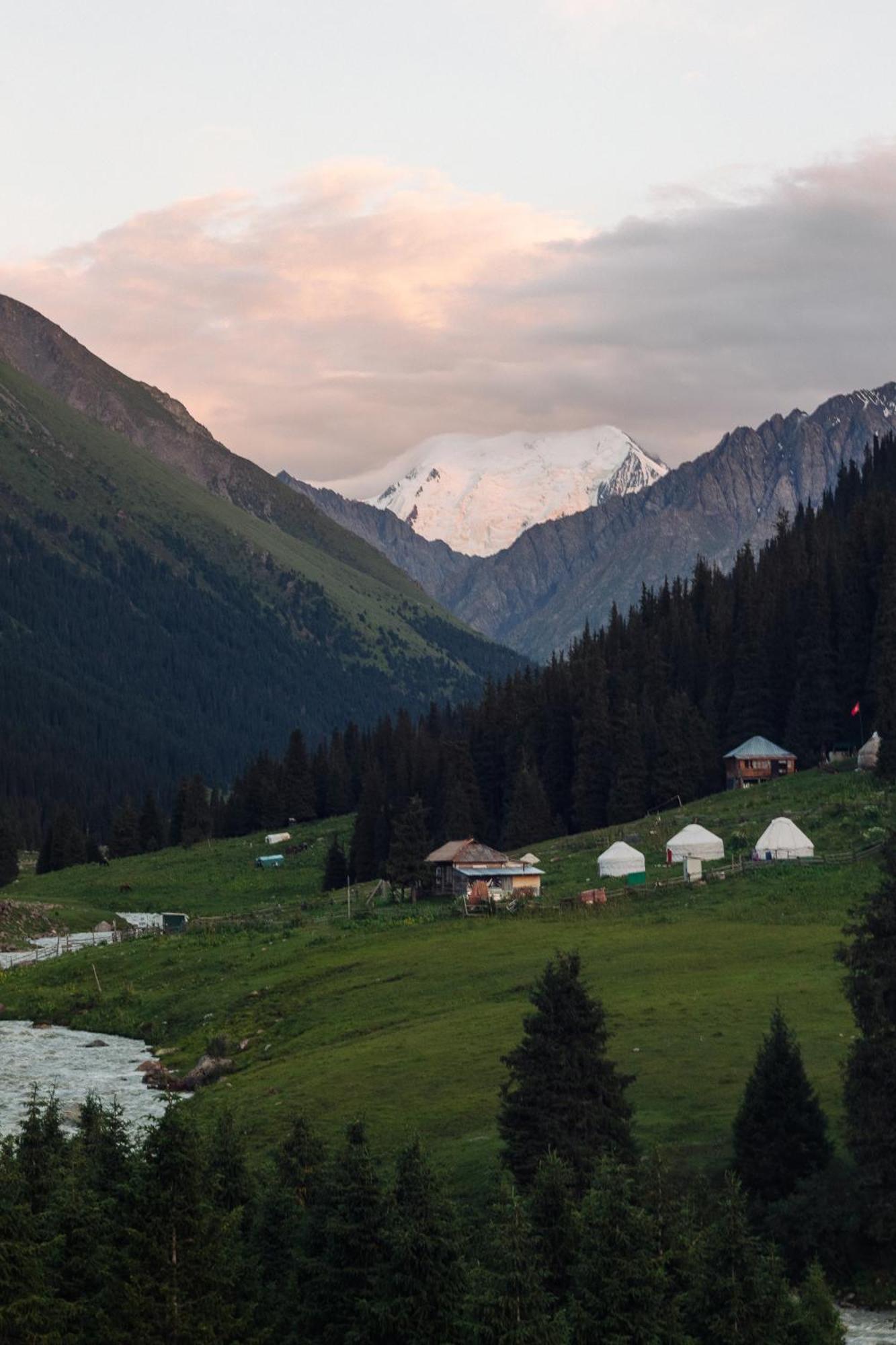 Hotel Eco Yurt Camp Arashan Teploklyuchenka Exterior foto