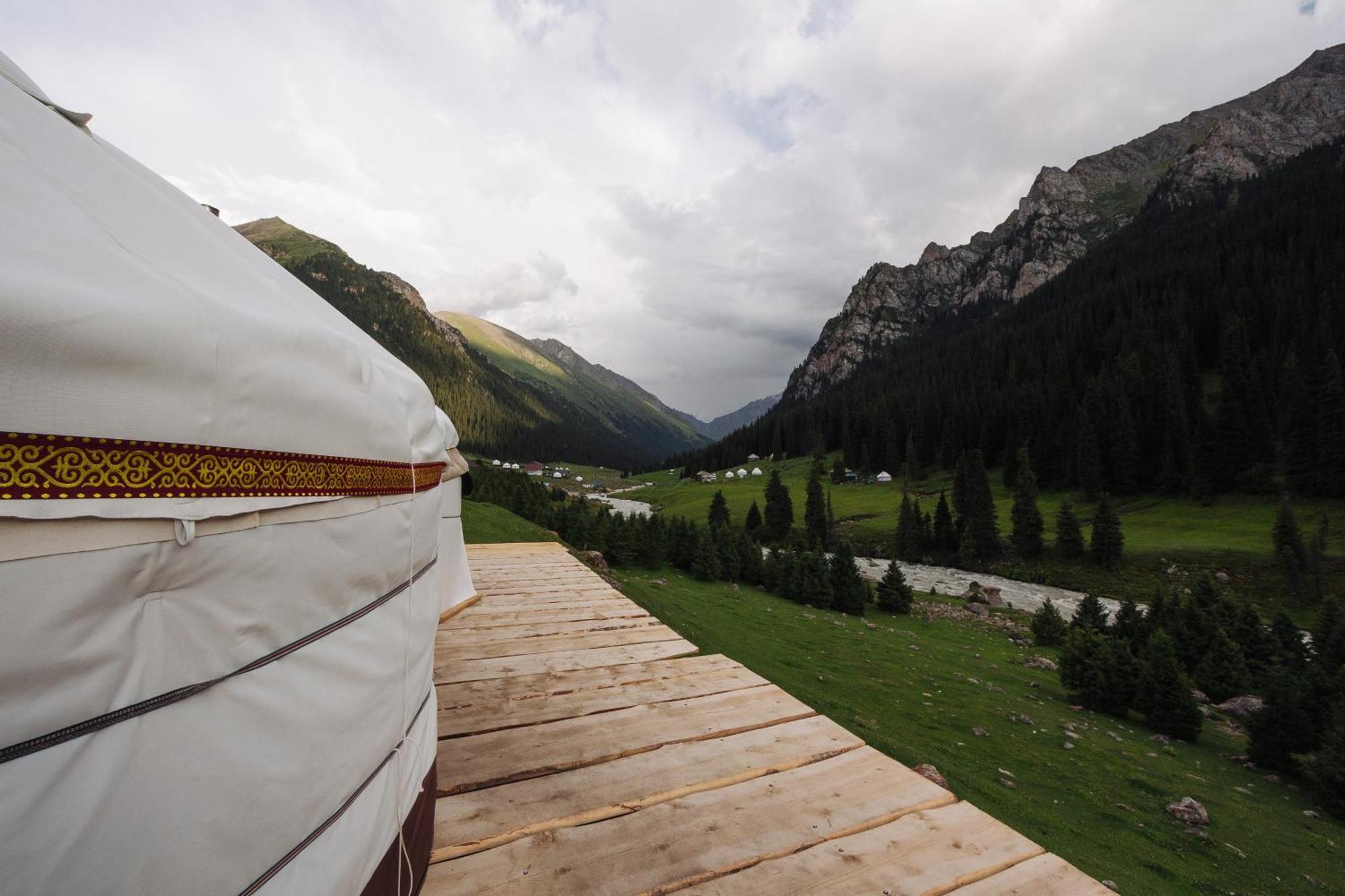 Hotel Eco Yurt Camp Arashan Teploklyuchenka Exterior foto